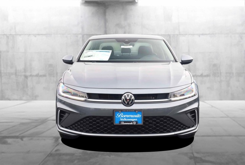 Volkswagen Jetta Vehicle Image 04