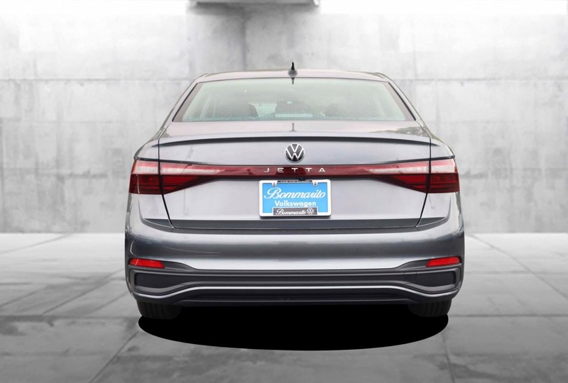 Volkswagen Jetta Vehicle Image 06