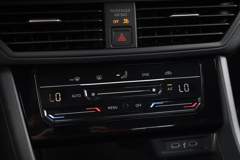 Volkswagen Jetta Vehicle Image 13