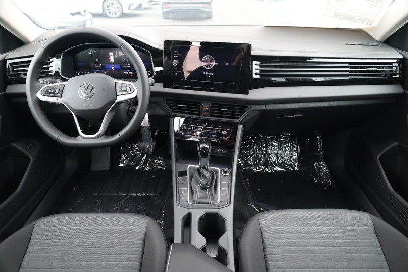 Volkswagen Jetta Vehicle Image 21
