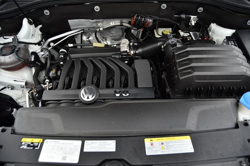 Volkswagen Atlas Cross Sport Vehicle Image 26