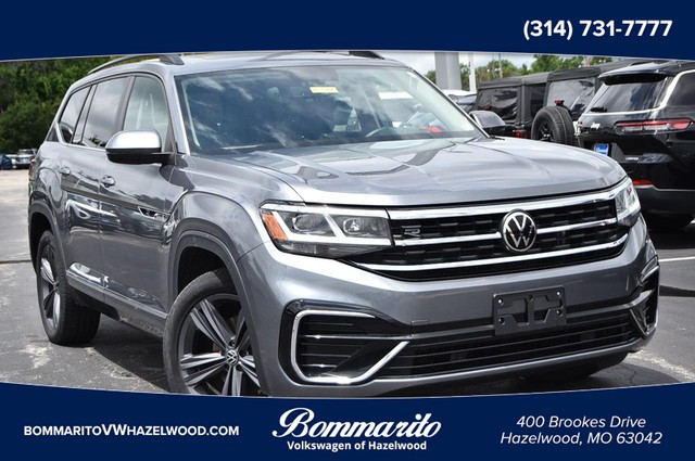2021 Volkswagen Atlas 3.6L V6 SE w/Technology R-Line at Frazier Automotive in Hazelwood MO