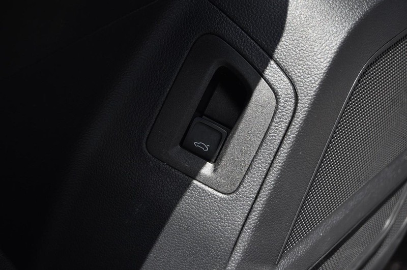 Volkswagen Atlas Vehicle Image 09