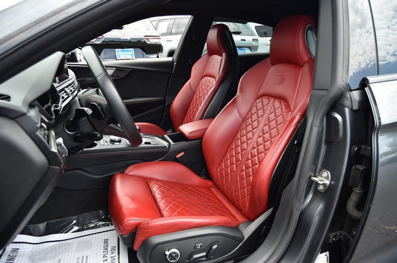 Audi S5 Sportback Vehicle Image 21