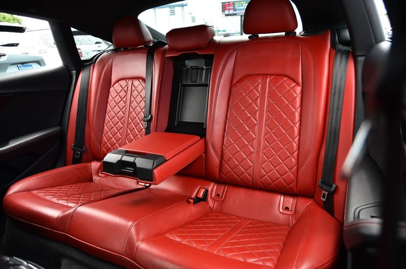 Audi S5 Sportback Vehicle Image 24
