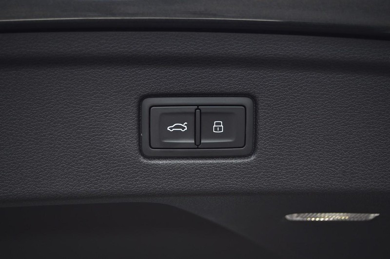 Audi S5 Sportback Vehicle Image 27