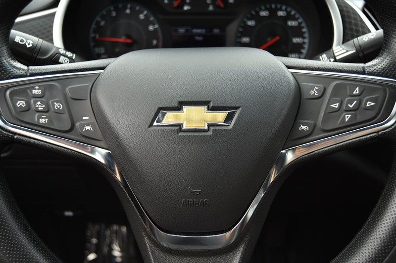 Chevrolet Malibu Vehicle Image 16