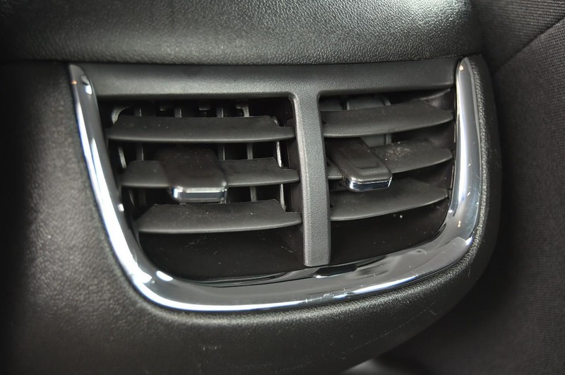 Chevrolet Malibu Vehicle Image 20