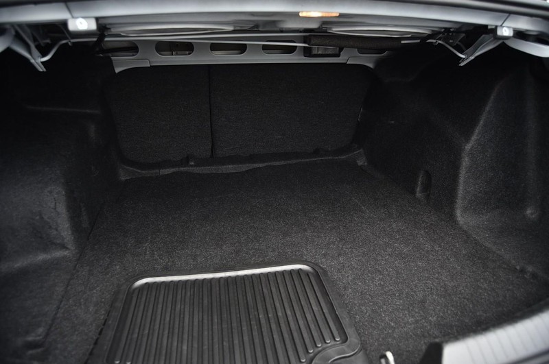 Chevrolet Malibu Vehicle Image 21