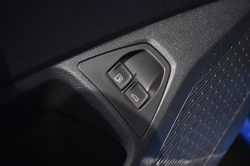 Volkswagen Jetta Vehicle Image 09
