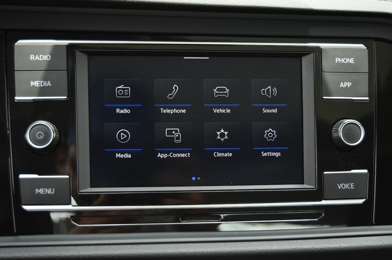 Volkswagen Jetta Vehicle Image 14