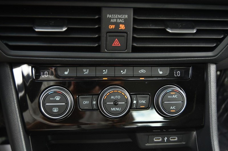 Volkswagen Jetta Vehicle Image 15