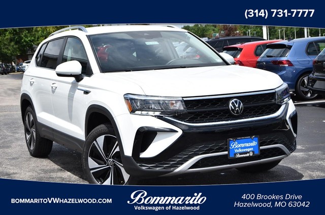 2024 Volkswagen Taos SE at Bommarito MSRP site in Hazelwood MO