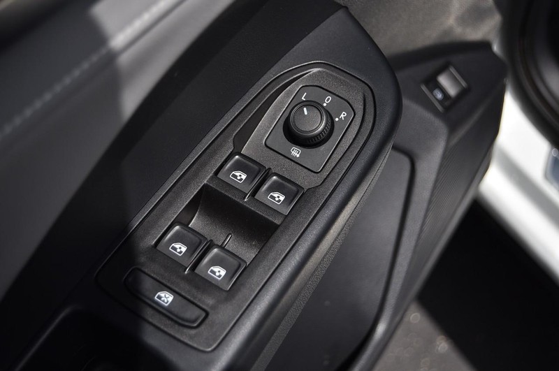 Volkswagen Taos Vehicle Image 08