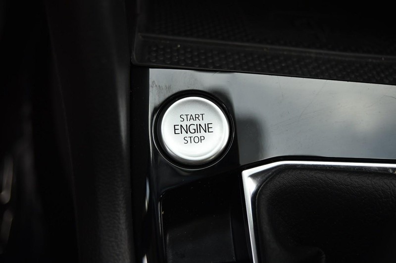 Volkswagen Taos Vehicle Image 17