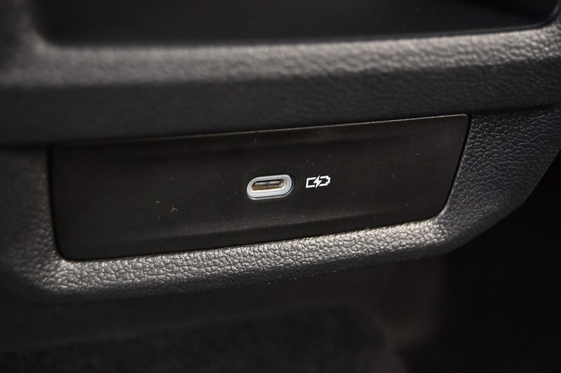 Volkswagen Taos Vehicle Image 24