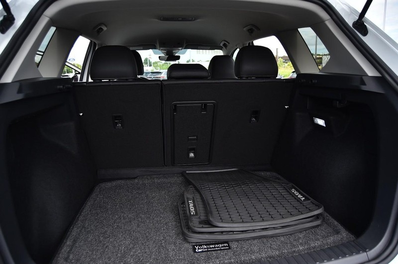 Volkswagen Taos Vehicle Image 25