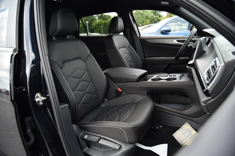 Volkswagen Atlas Cross Sport Vehicle Image 19