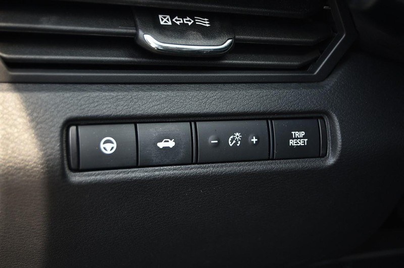 Nissan Altima Vehicle Image 10