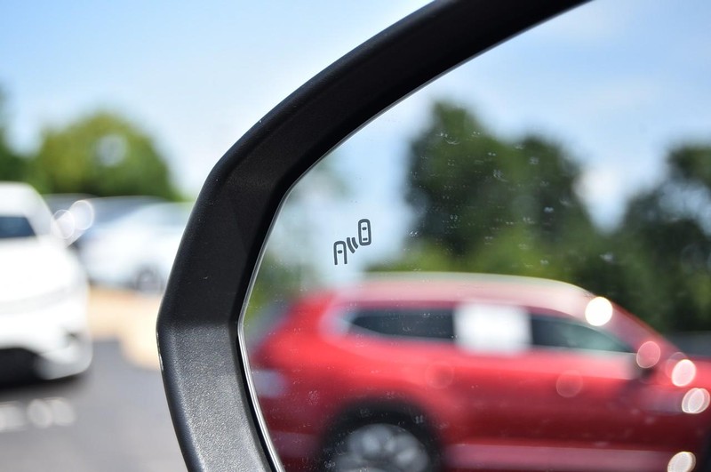 Volkswagen Taos Vehicle Image 09