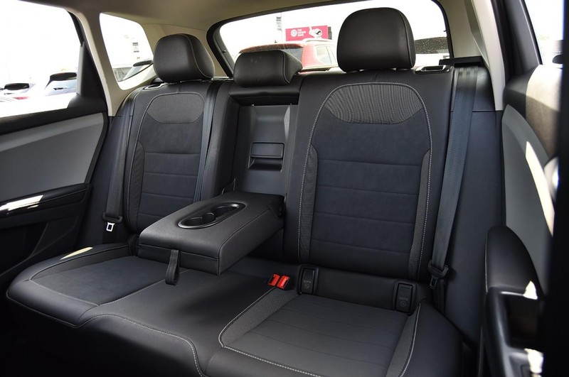 Volkswagen Taos Vehicle Image 21