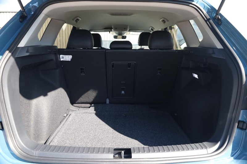 Volkswagen Taos Vehicle Image 07