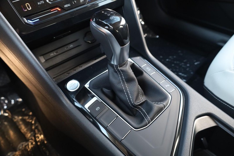 Volkswagen Taos Vehicle Image 15