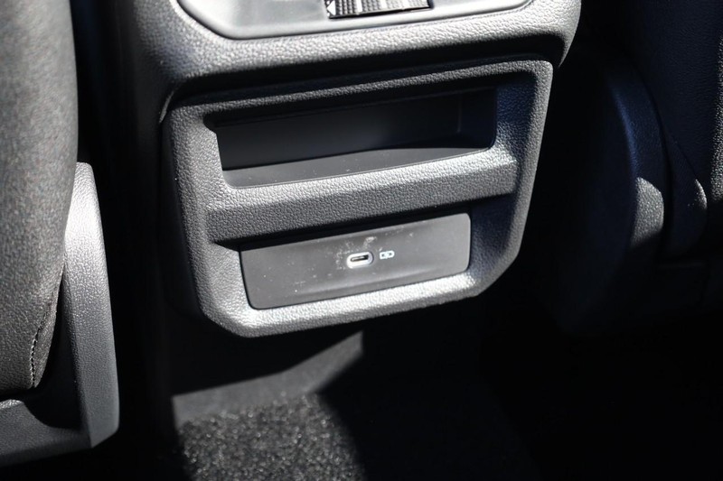 Volkswagen Taos Vehicle Image 20