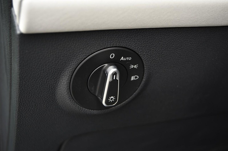 Volkswagen Taos Vehicle Image 10