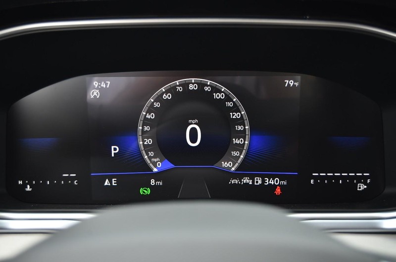 Volkswagen Taos Vehicle Image 11
