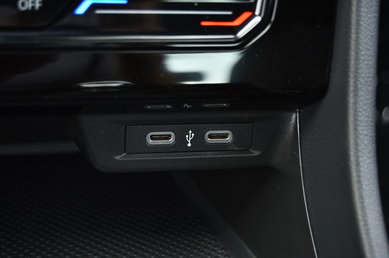 Volkswagen Jetta Vehicle Image 16