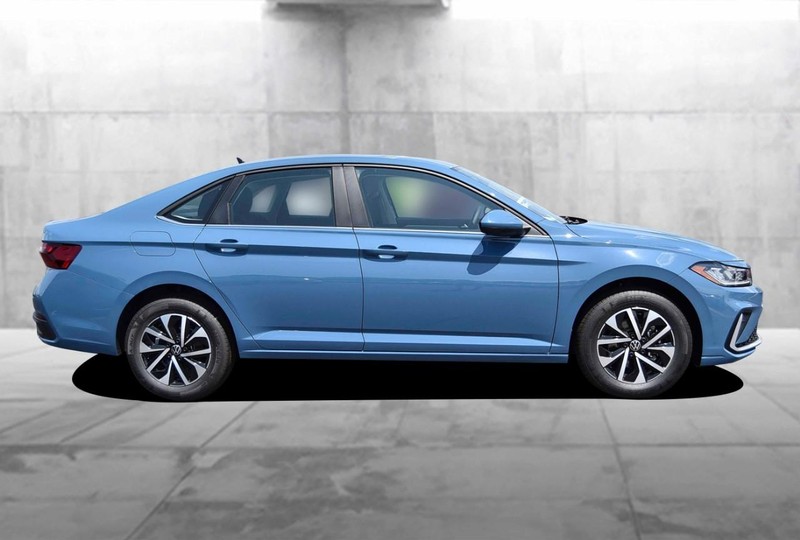Volkswagen Jetta Vehicle Image 05