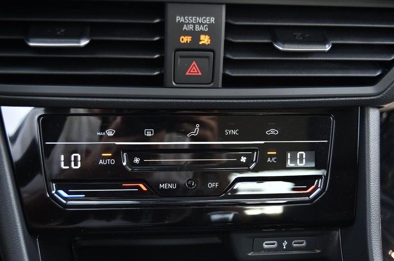 Volkswagen Jetta Vehicle Image 15