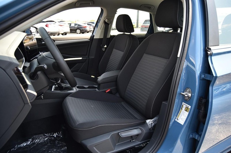 Volkswagen Jetta Vehicle Image 19