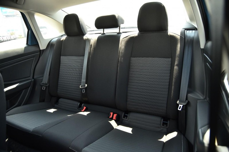 Volkswagen Jetta Vehicle Image 21