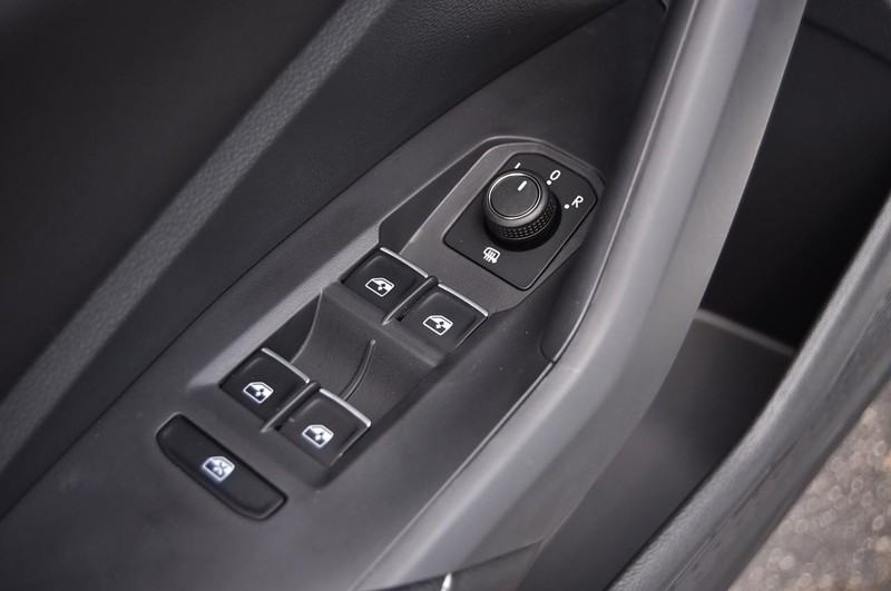 Volkswagen Jetta Vehicle Image 08