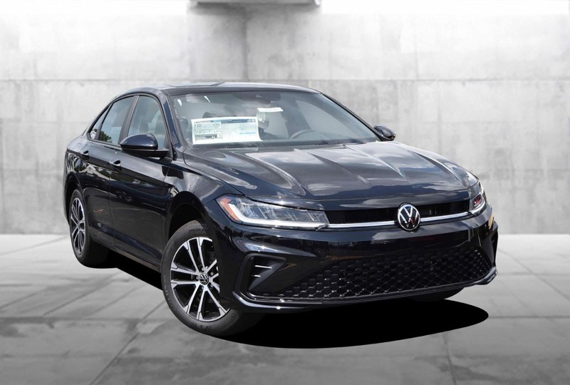 Volkswagen Jetta Vehicle Image 02