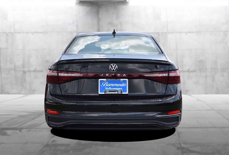 Volkswagen Jetta Vehicle Image 06
