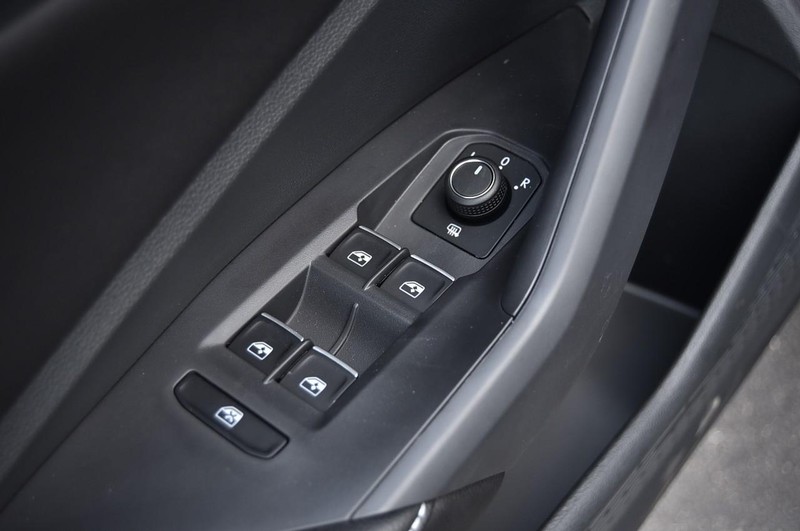 Volkswagen Jetta Vehicle Image 08