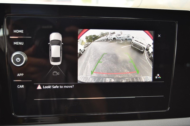 Volkswagen Jetta Vehicle Image 13