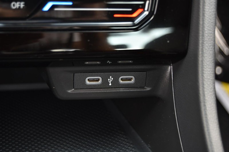 Volkswagen Jetta Vehicle Image 16