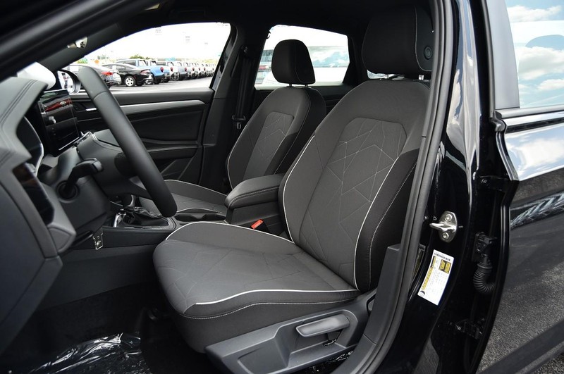 Volkswagen Jetta Vehicle Image 19