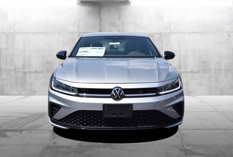 Volkswagen Jetta Vehicle Image 04