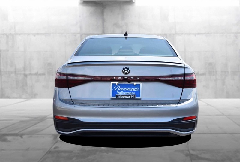 Volkswagen Jetta Vehicle Image 06