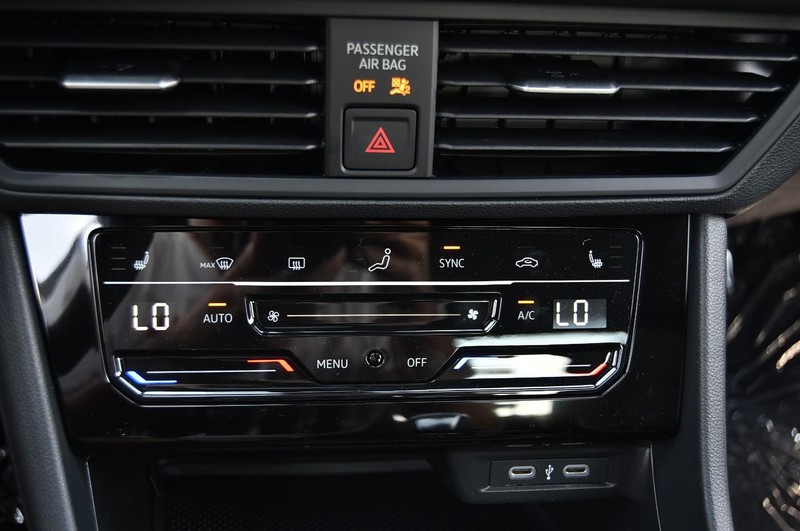 Volkswagen Jetta Vehicle Image 15