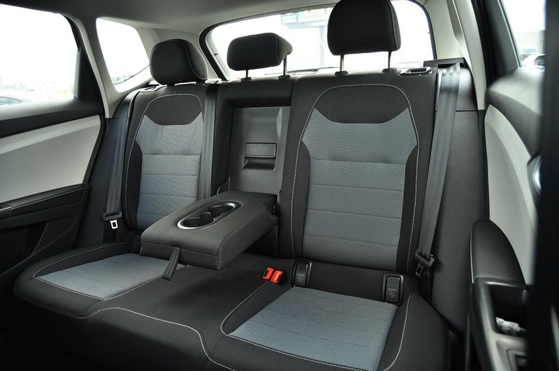 Volkswagen Taos Vehicle Image 21