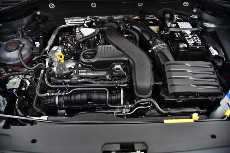 Volkswagen Taos Vehicle Image 23