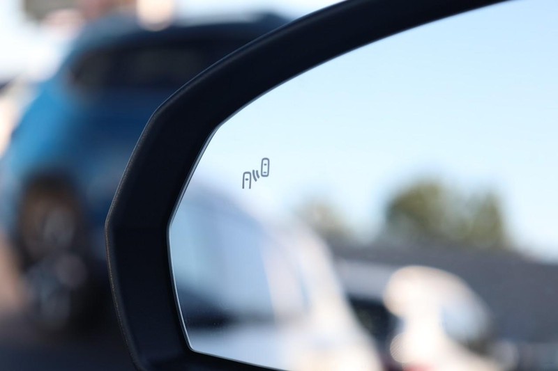 Volkswagen Taos Vehicle Image 19