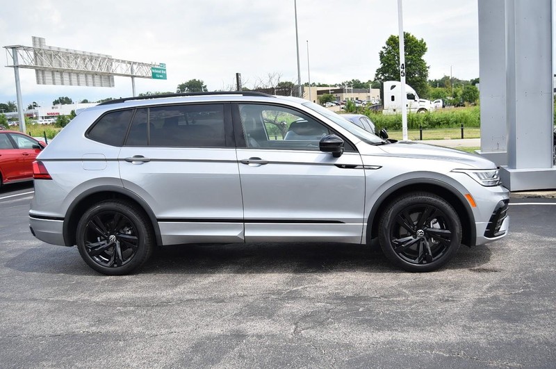 Volkswagen Tiguan Vehicle Image 05