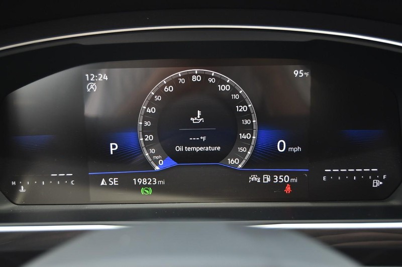 Volkswagen Tiguan Vehicle Image 12
